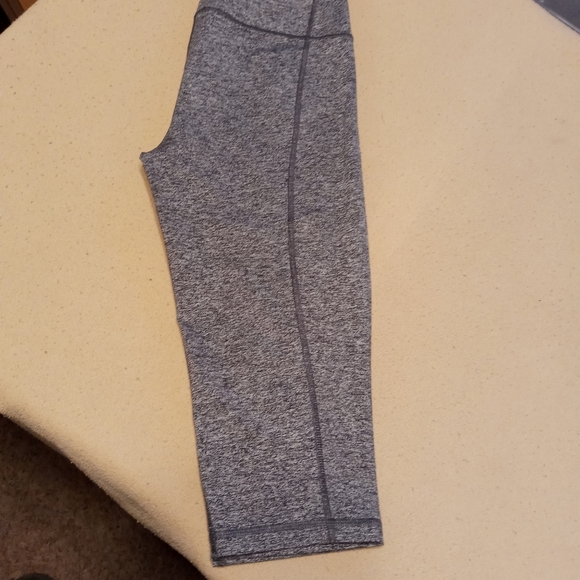 Victoria Secret leggings - Picture 3 of 4